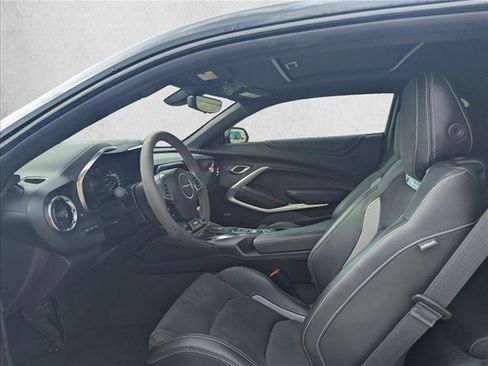 Used 2022 Chevrolet Camaro SS RWD image 12