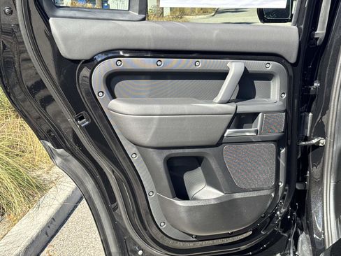 New 2026 Land Rover Defender 110 S AWD/4WD image 12