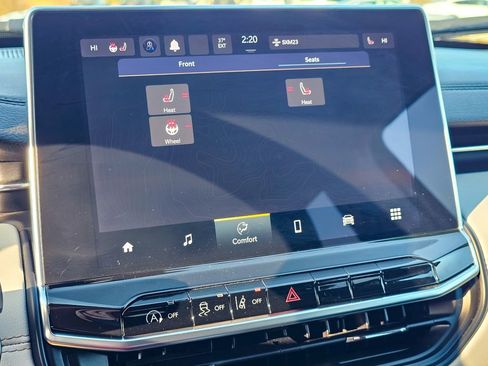 Certified 2022 Jeep Compass Limited image 22