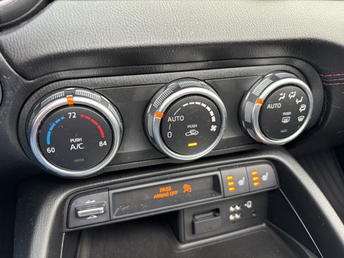 Used 2019 MAZDA MX-5 Miata RF Grand Touring image 28