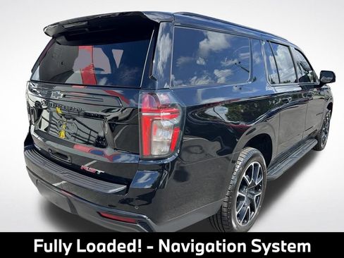 Used 2023 Chevrolet Suburban RST w/ Luxury Package AWD/4WD image 12
