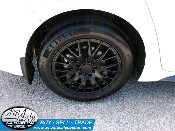Used 2022 Toyota Corolla SE FWD image 18