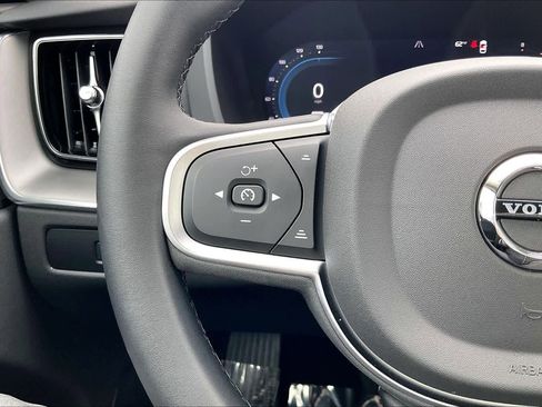 Used 2025 Volvo XC60 B5 Core w/ Climate Package image 21