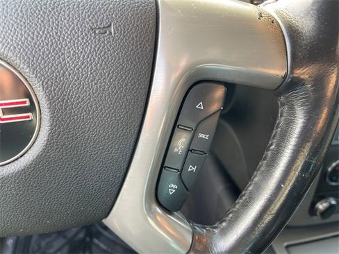 Used 2011 GMC Sierra 1500 SLE image 25