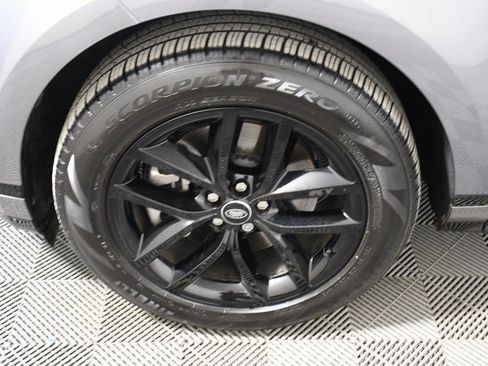 Certified 2025 Land Rover Range Rover Evoque Dynamic SE image 11