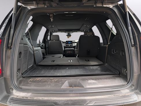 Used 2021 GMC Yukon SLT w/ SLT Luxury Plus Package RWD image 7