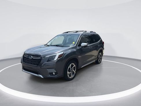Certified 2023 Subaru Forester Touring AWD/4WD image 4