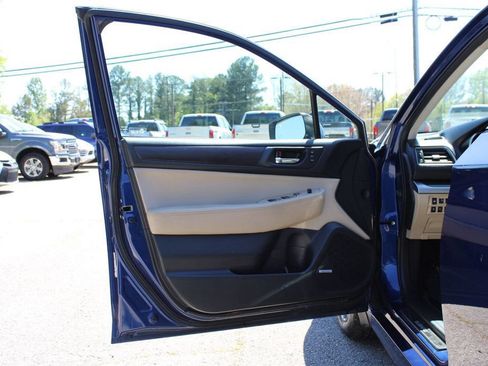 Used 2015 Subaru Legacy 2.5i Limited AWD/4WD image 12