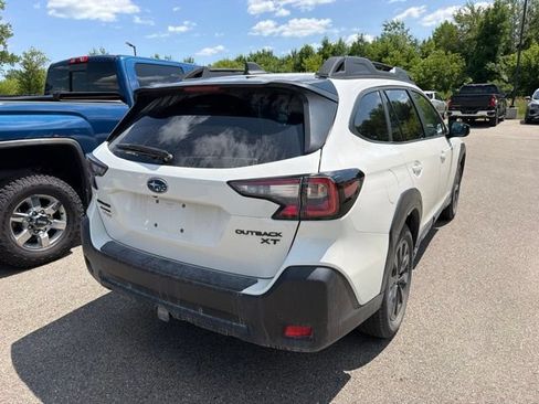 Used 2025 Subaru Outback Onyx Edition XT AWD/4WD image 7