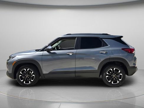 Used 2022 Chevrolet TrailBlazer LT image 3