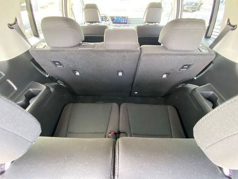 Used 2025 Hyundai Santa Fe SE FWD image 30