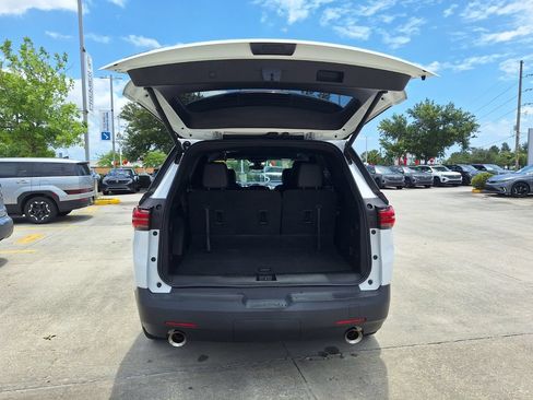 Used 2023 Chevrolet Traverse LT FWD image 27
