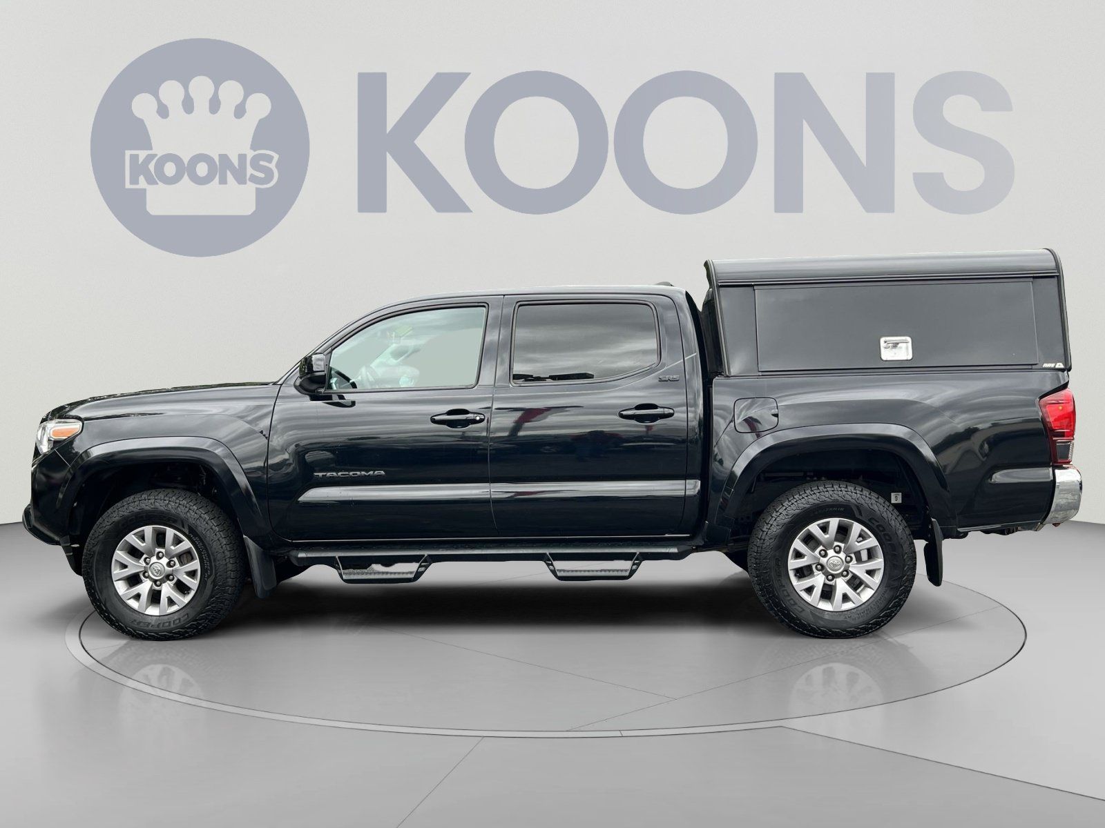 Used 2019 Toyota Tacoma SR5 AWD/4WD image 5
