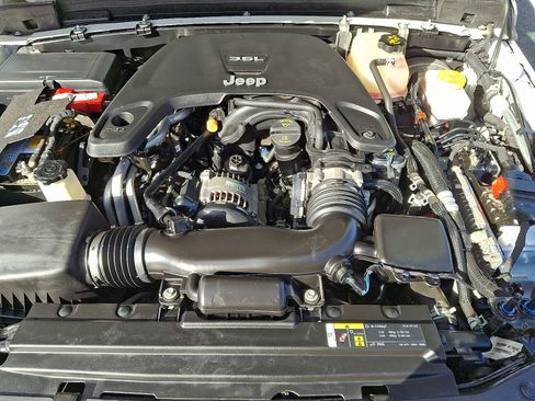 Used 2020 Jeep Wrangler Unlimited Sport image 28