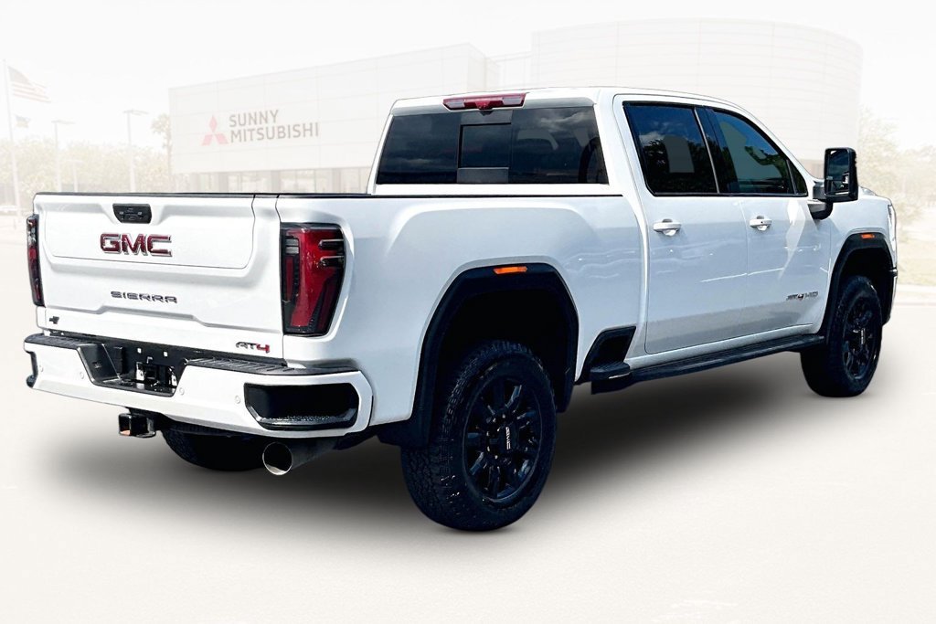 Used 2026 GMC Sierra 2500 AT4 w/ AT4 Premium Plus Package AWD/4WD image 6