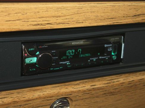 Used 1989 Jeep Grand Wagoneer image 24