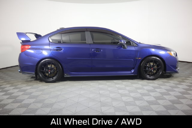 Used 2015 Subaru WRX STI Limited AWD/4WD image 2