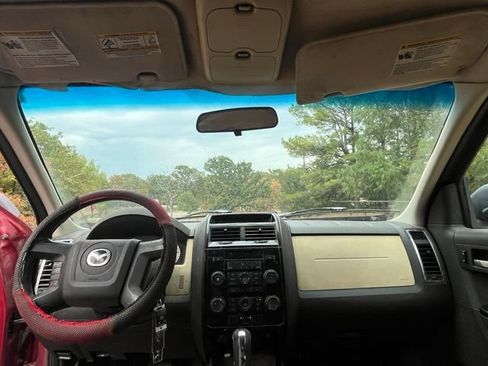 Used 2008 MAZDA Tribute i FWD image 18