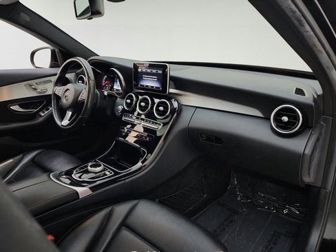 Used 2018 Mercedes-Benz C 300 Sedan image 28