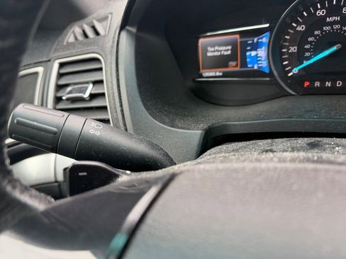 Used 2016 Ford Explorer XLT AWD/4WD image 13