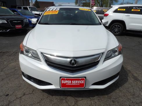 Used 2014 Acura ILX w/ Technology Package FWD image 2