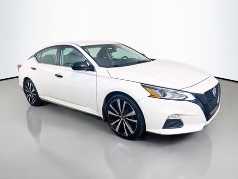 Used 2021 Nissan Altima 2.5 SR image 25