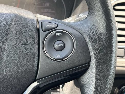 Used 2016 Honda HR-V LX image 24