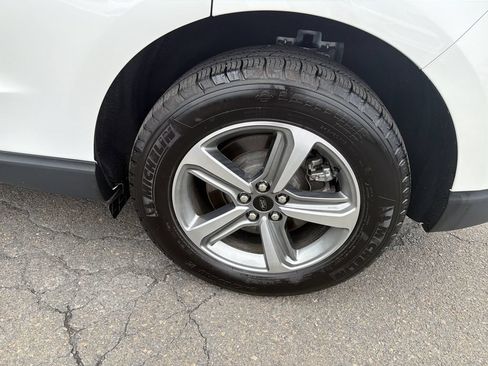 Used 2024 Ford Edge SEL w/ Convenience Package AWD/4WD image 31