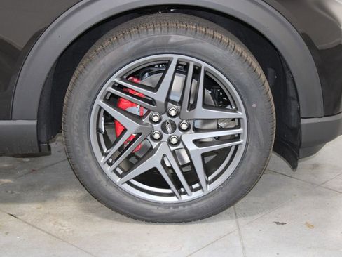 New 2026 Ford Explorer ST w/ Sun And Sound Package image 11