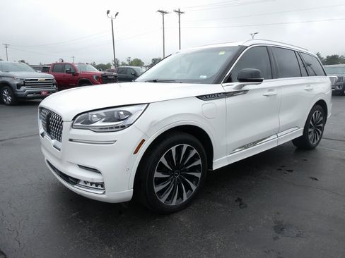 Used 2023 Lincoln Aviator Black Label Grand Touring w/ Class IV Trailer Tow Package image 8