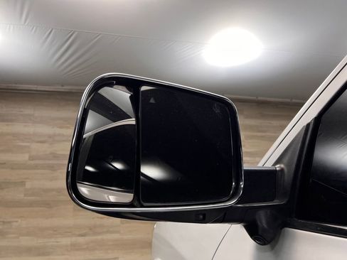 Used 2022 RAM 3500 Limited image 28