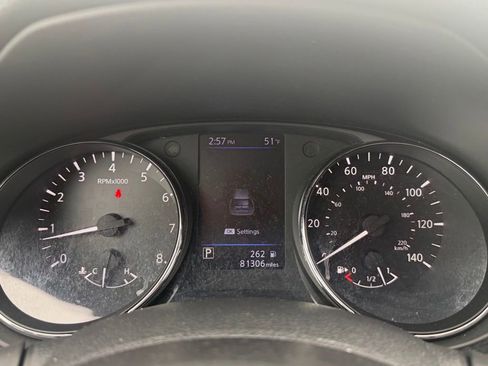 Used 2020 Nissan Rogue SV w/ Premium Package FWD image 25