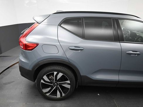 Used 2023 Volvo XC40 B5 Plus w/ Driver Assist Package AWD/4WD image 9