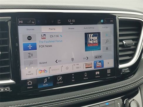 New 2026 Chrysler Pacifica Limited w/ Uconnect Theater Family Group image 26