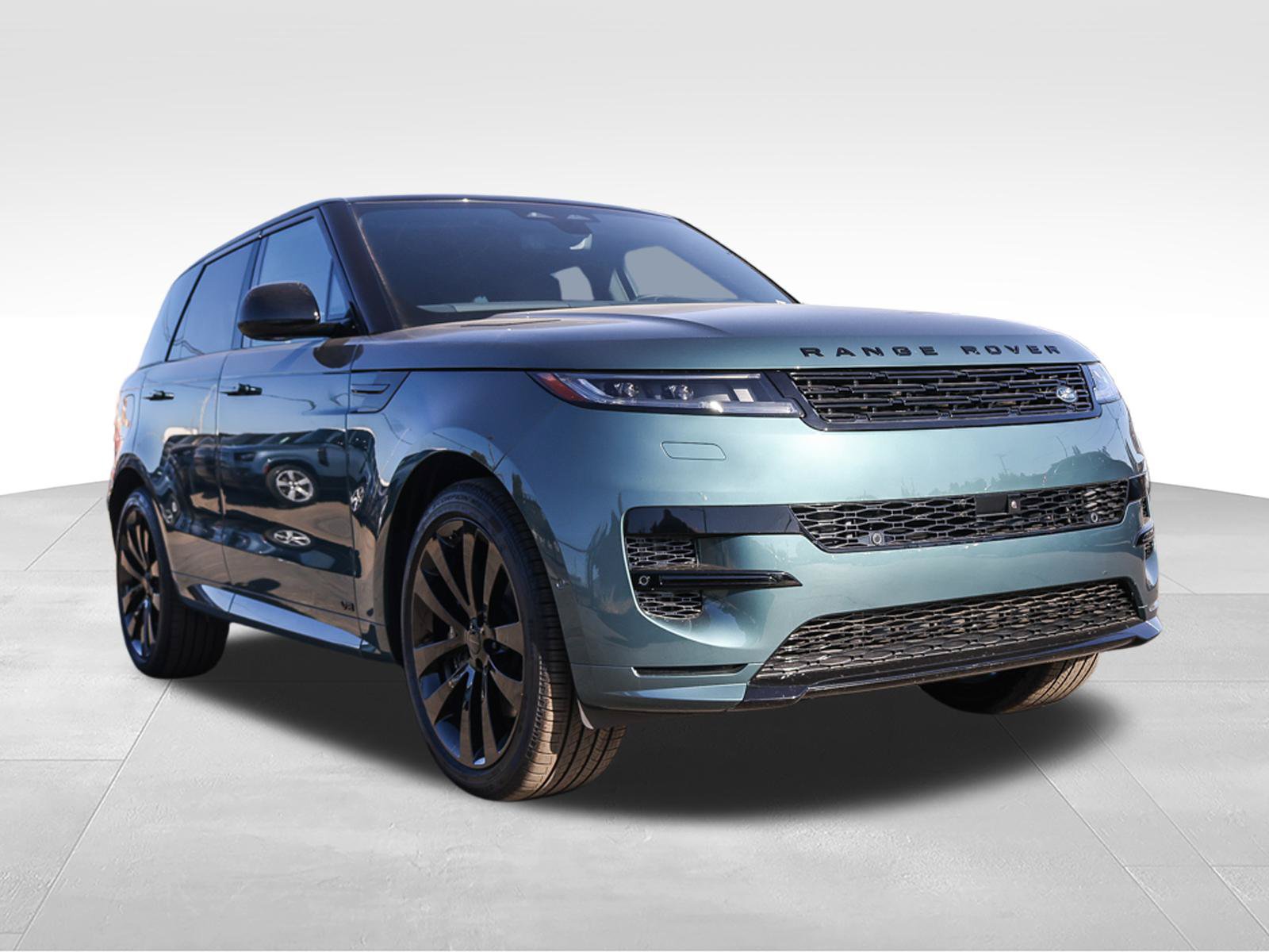 New 2027 Land Rover Range Rover Sport Dynamic SE AWD/4WD image 3