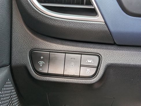 Used 2021 Kia Seltos S FWD image 22
