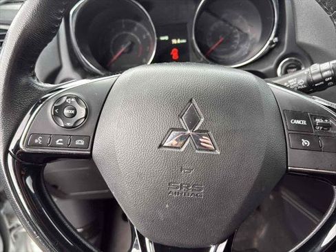 Used 2020 Mitsubishi Outlander Sport SE image 17