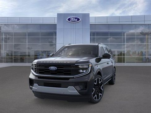 New 2026 Ford Expedition Max Platinum w/ Platinum Ultimate Package AWD/4WD image 2