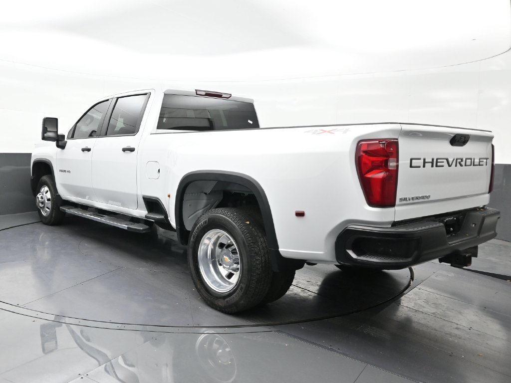 Used 2025 Chevrolet Silverado 3500 W/T AWD/4WD image 3