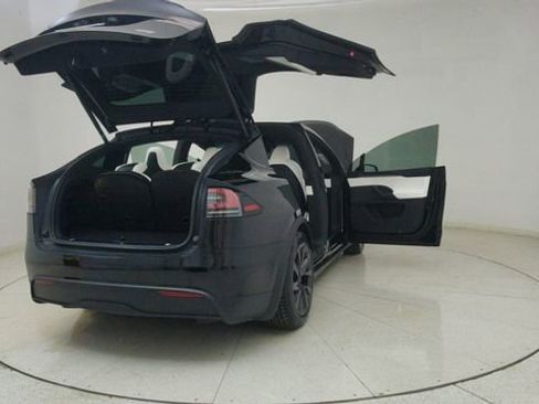 Used 2024 Tesla Model X Plaid image 80