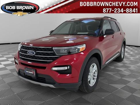 Used 2022 Ford Explorer XLT w/ Equipment Group 202A AWD/4WD image 1