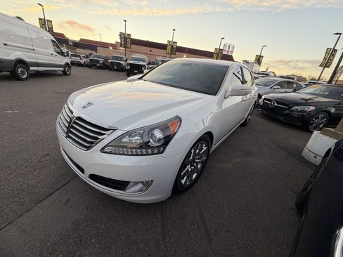Used 2012 Hyundai Equus Ultimate image 3