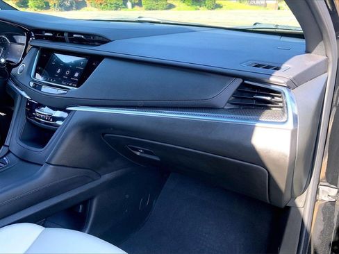 Used 2025 Cadillac XT5 Sportv image 18