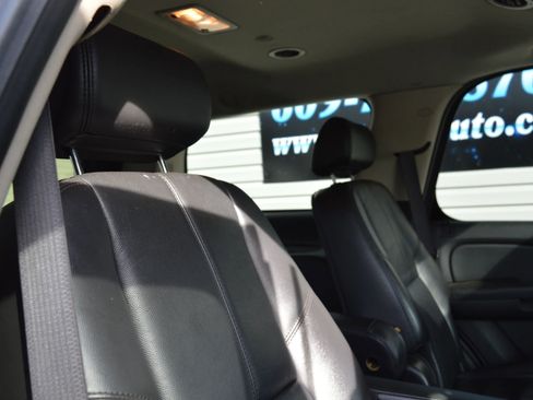 Used 2009 GMC Yukon SLT image 25