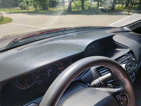Used 2017 Honda Accord Sport image 19
