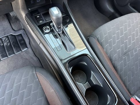 Certified 2024 Nissan Kicks SR FWD image 27