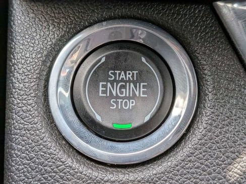Used 2025 Buick Envista Sport Touring w/ Experience Buick Package FWD image 30