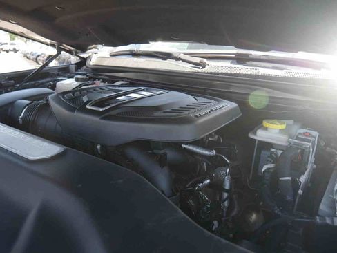 Used 2024 Jeep Grand Wagoneer Series III AWD/4WD image 12