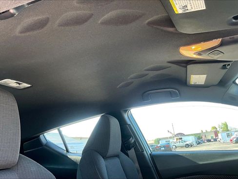 Used 2018 Toyota C-HR XLE FWD image 16