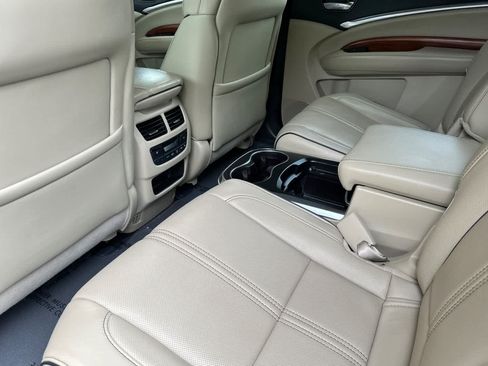 Used 2017 Acura MDX SH-AWD w/ Advance Package image 4